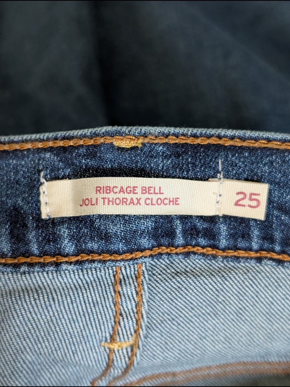 Levi's Ribcage Bell Jeans | Size W25 L32 - Picture 8 of 12